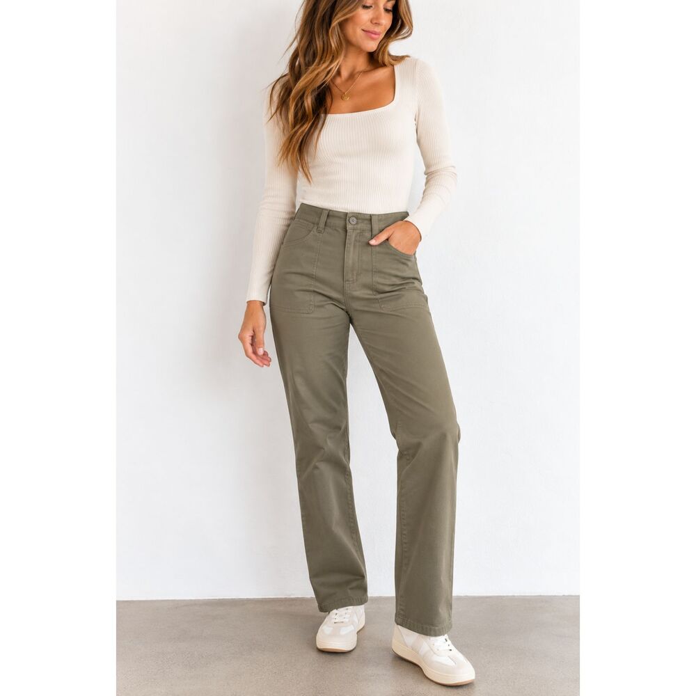 NWT Gloria Vanderbilt Mona Green Khaki Pants Women’s 10P Petite Straight Leg